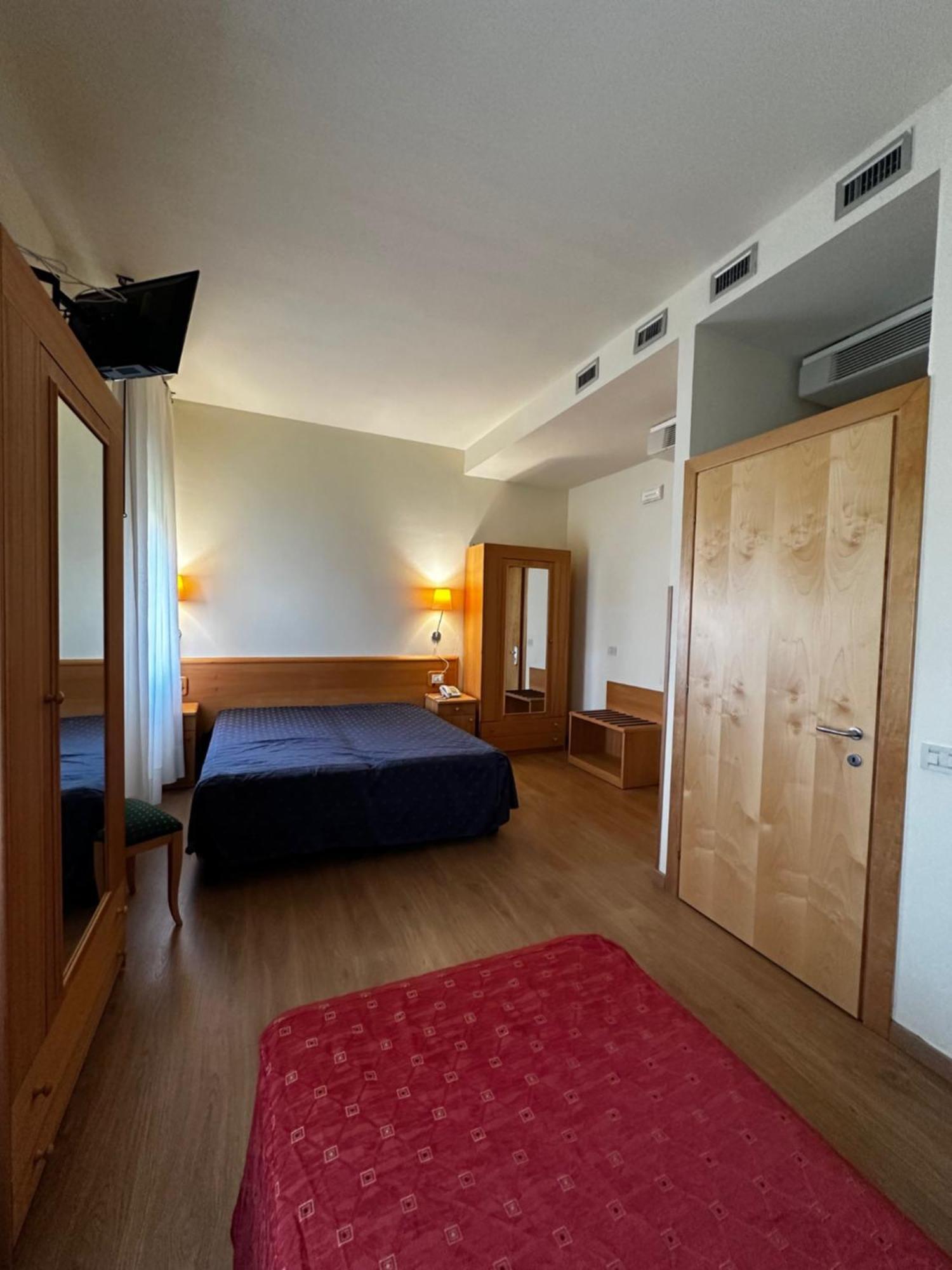 Hotel Ponte Molo ポルト・トッレ エクステリア 写真
