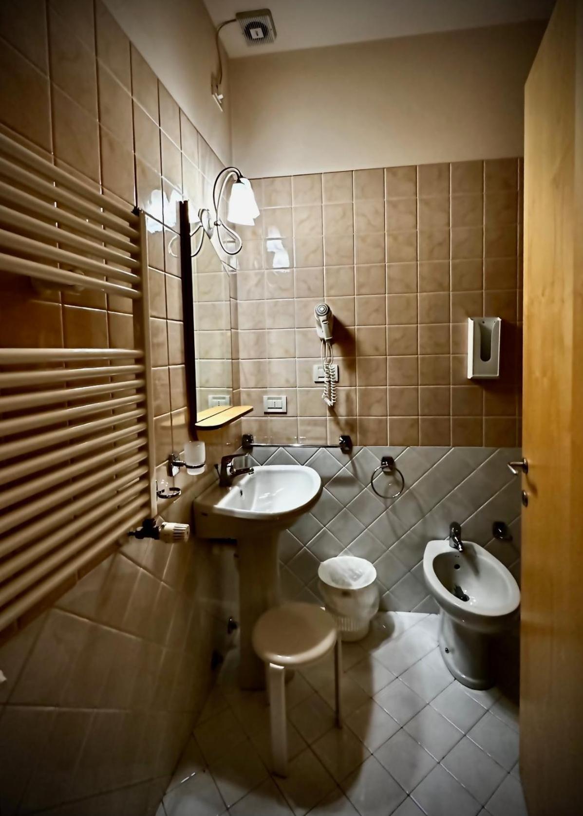 Hotel Ponte Molo ポルト・トッレ エクステリア 写真