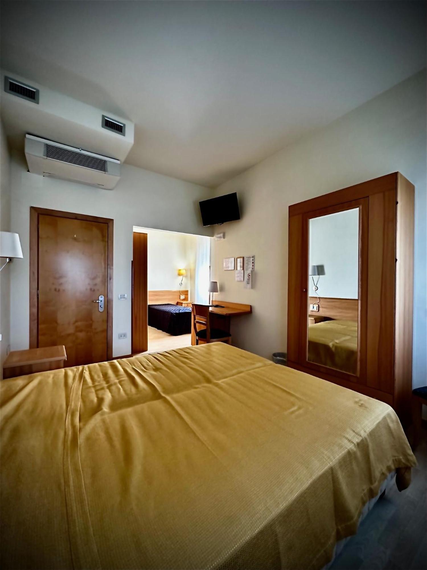 Hotel Ponte Molo ポルト・トッレ エクステリア 写真